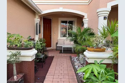 17517 Cherry Ridge Ln, Fort Myers, FL 33967 - Photo 4