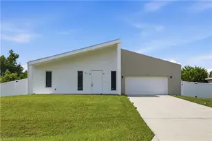 840 Carpenter St E, Lehigh Acres, FL 33974 - Photo 1