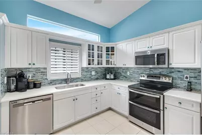 8683 Ibis Cove Cir, Naples, FL 34119 - Photo 6