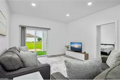 717/719 Gordon Ave S, Lehigh Acres, FL 33973 - Photo 8