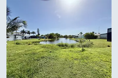 41 Lake Diane Dr, Naples, FL 34114 - Photo 16