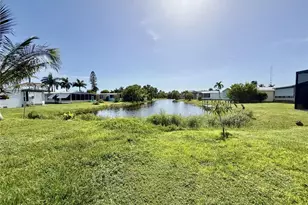 41 Lake Diane Dr, Naples, FL 34114 - Photo 16