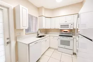 4110 Castilla Circle, Fort Myers, FL 33916 - Photo 6