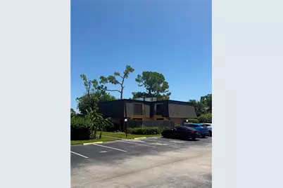 5556 Malt Dr #3, Fort Myers, FL 33907 - Photo 4