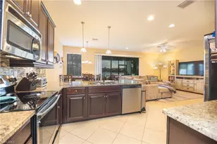 14758 Sutherland Ave, Naples, FL 34119 - Photo 4