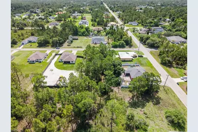1003 Hibiscus Ave, Lehigh Acres, FL 33972 - Photo 8