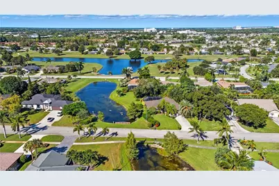 2261 Kings Lake Blvd, Naples, FL 34112 - Photo 34