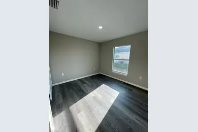 610 NW 11th Ter, Cape Coral, FL 33993 - Photo 8