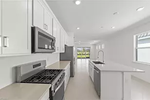 7120 Chapel Crk Ln, North Fort Myers, FL 33917 - Photo 10