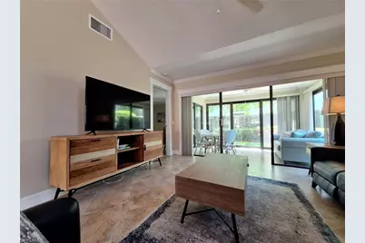 551 Beachwalk Cir, Naples, FL 34108 - Photo 32