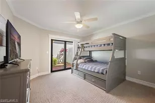 551 Beachwalk Cir, Naples, FL 34108 - Photo 20