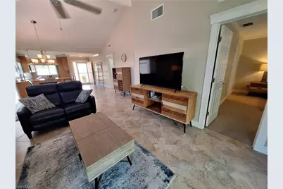 551 Beachwalk Cir, Naples, FL 34108 - Photo 36
