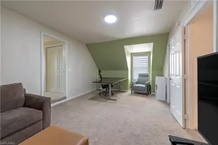 481 Leawood Cir, Naples, FL 34104 - Photo 14