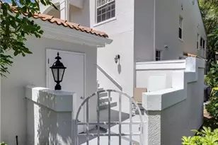 8420 Excalibur Cir, Naples, FL 34108 - Photo 6