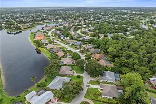 2251 Queens Way, Naples, FL 34112 - Photo 38