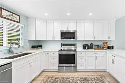1417 Chesapeake Ave #106, Naples, FL 34102 - Photo 4