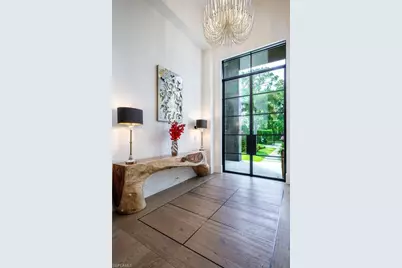 728 Carica Rd, Naples, FL 34108 - Photo 4