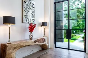 728 Carica Rd, Naples, FL 34108 - Photo 4