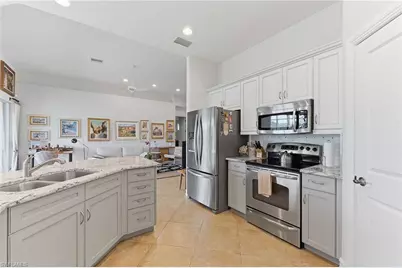 6168 Dogleg Dr, Naples, FL 34113 - Photo 12