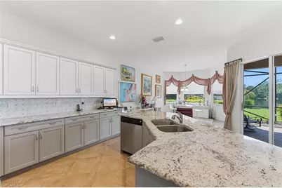 6168 Dogleg Dr, Naples, FL 34113 - Photo 14