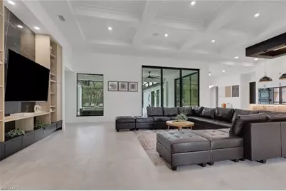 634 19th St SW, Naples, FL 34117 - Photo 8