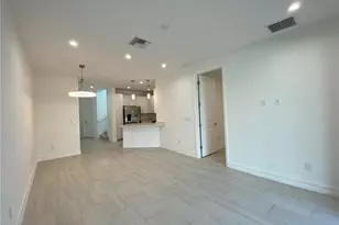 7530 Rockefeller Dr, Naples, FL 34119 - Photo 4