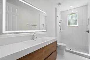 2886 Castillo Ct, Naples, FL 34109 - Photo 8