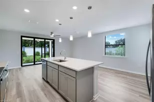 27907 Radiant Ct, Bonita Springs, FL 34135 - Photo 2