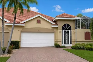 13983 Avon Park Cir, Fort Myers, FL 33912 - Photo 2