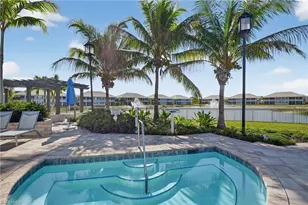 286 Indies Dr E, Naples, FL 34114 - Photo 32