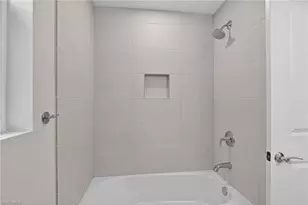 286 Indies Dr E, Naples, FL 34114 - Photo 14