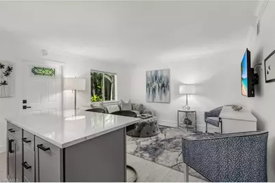 960 7th St S #105, Naples, FL 34102 - Photo 12