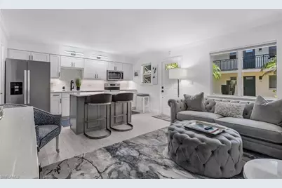 960 7th St S #105, Naples, FL 34102 - Photo 8