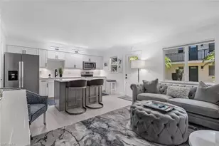 960 7th St S, Naples, FL 34102 - Photo 8