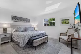 960 7th St S, Naples, FL 34102 - Photo 16