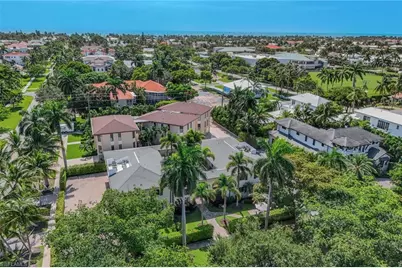 960 7th St S #105, Naples, FL 34102 - Photo 28