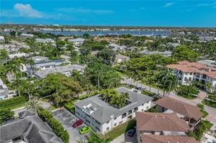 960 7th St S, Naples, FL 34102 - Photo 24