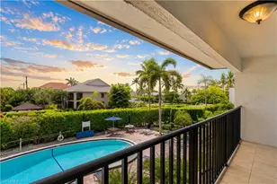 1050 6th St S, Naples, FL 34102 - Photo 4