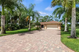 1813 Princess Ct, Naples, FL 34110 - Photo 2