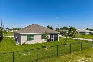 2161 NW 22nd Pl, Cape Coral, FL 33993 - Photo 28