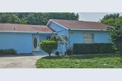 1819 41st Ter SW, Naples, FL 34116 - Photo 2