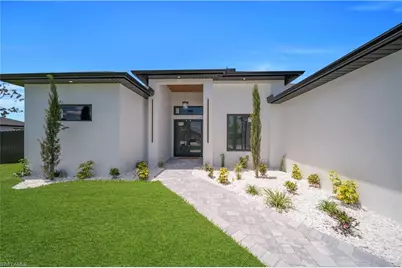 329 SW 26th Pl, Cape Coral, FL 33991 - Photo 4