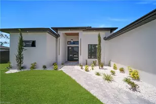 329 SW 26th Pl, Cape Coral, FL 33991 - Photo 4