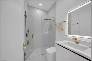 329 SW 26th Pl, Cape Coral, FL 33991 - Photo 32