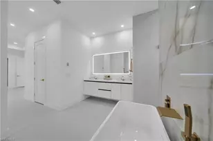 329 SW 26th Pl, Cape Coral, FL 33991 - Photo 30