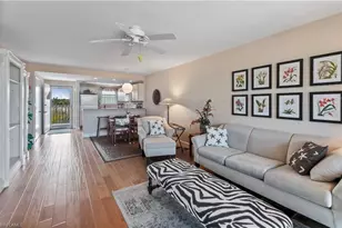 29 High Point Cir E, Naples, FL 34103 - Photo 6