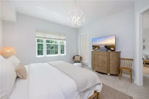 700 Bentwater Cir, Naples, FL 34108 - Photo 10