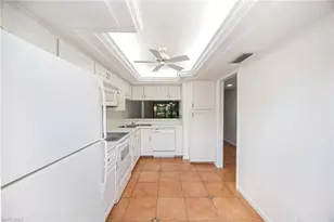 3350 10th St N, Naples, FL 34103 - Photo 12