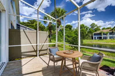 904 Hampton Cir, Naples, FL 34105 - Photo 2