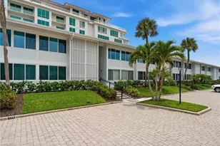 1065 Gulf Shore Blvd N, Naples, FL 34102 - Photo 24